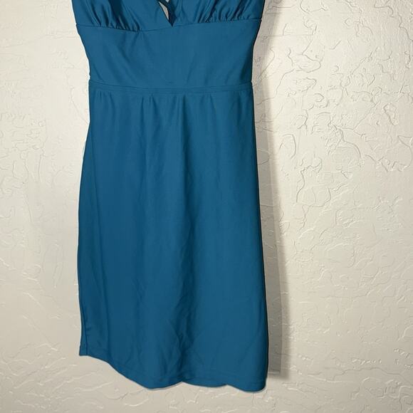 Revolve. By the way. Ingrid Deep V Mini Dress in Teal - Picture 5 of 11